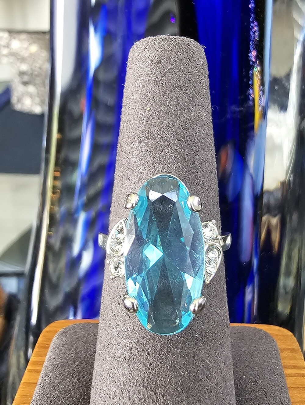 Nwt Silver-Tone Blue Oval Crystal Ring - Women's Fashion Jewelry